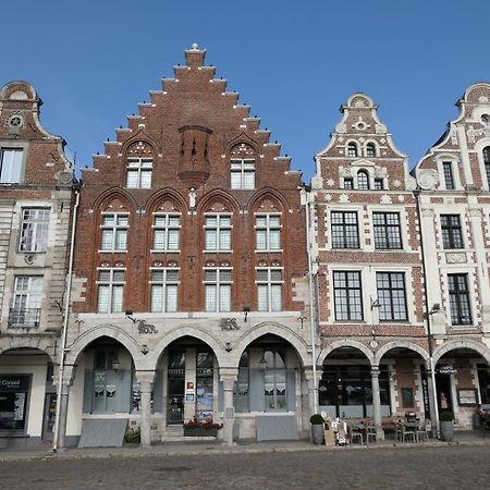 Hotel Les Trois Luppars Arras Eksteriør billede